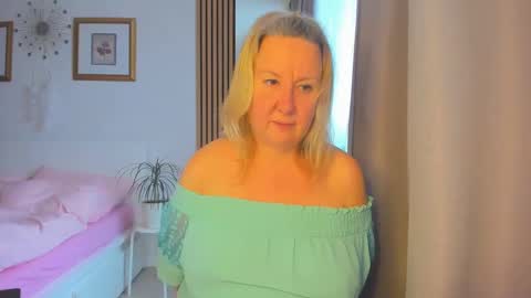 Nicole online show from 01.20.25