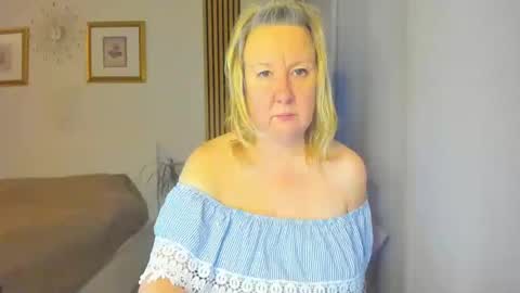 Nicole online show from 01.22.25