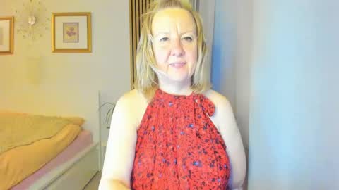 Nicole online show from 02.20.25