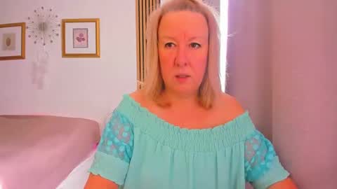 Nicole online show from 03.06.25