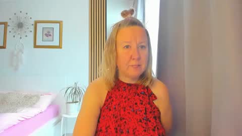 Nicole online show from 03.12.25