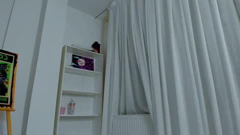 blonde_godess1 online show from 11.19.25