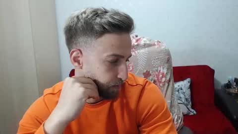 Snapshot of blondeagle chatting on 10.11.25 Mr Blond online show from 10.11.25