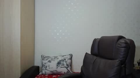 Snapshot of blondeagle chatting on 11.07.25 Mr Blond online show from 11.07.25