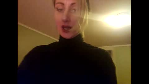 Gia  online show from 01.21.25