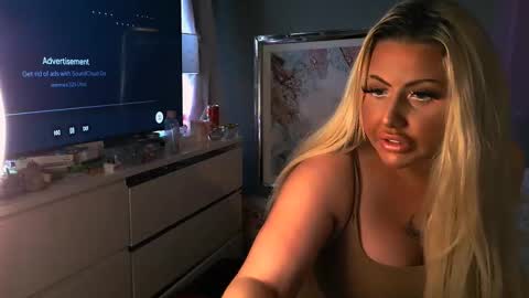 blondedolltia online show from 01.11.26