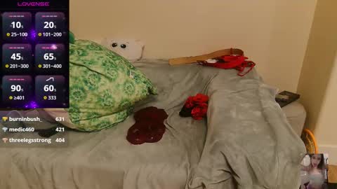 Snapshot of blondiebubblebooty chatting on 11.02.25 Bubbles online show from 11.02.25