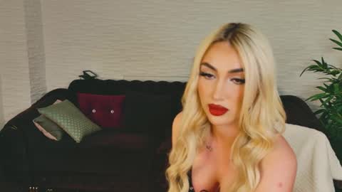 Kiki online show from 04.17.26