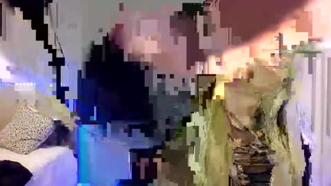 BlondLeyla online show from 11.04.25