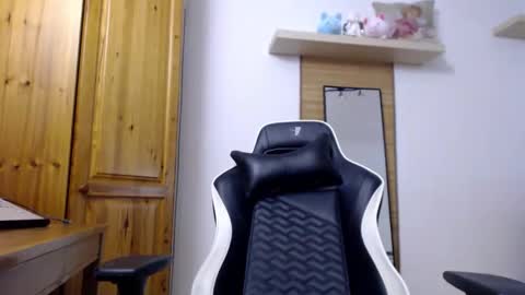 blondyelena online show from 10.11.25