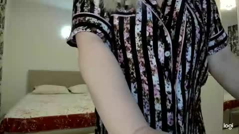 blondysarah online show from 02.27.26