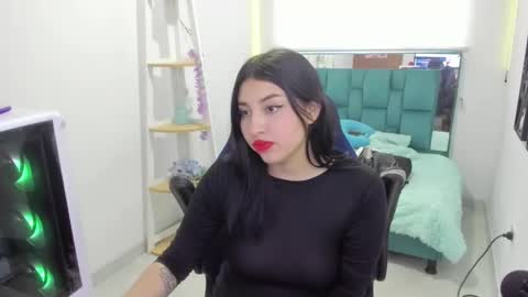 Snapshot of bloom_flower1 chatting on 01.13.26 bloom_flower1 online show from 01.13.26