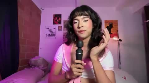 Bella Bloom ts online show from 04.16.26