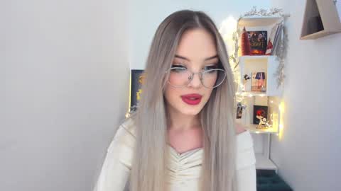 Sophia online show from 12.25.24