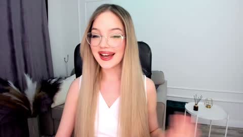 Sophia online show from 01.19.25