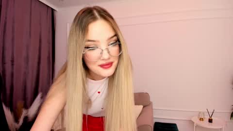 Sophia online show from 02.07.25