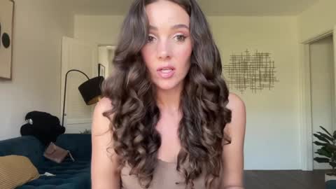 Snapshot of bloomyogi chatting on 11.07.25 Emma Bloom online show from 11.07.25