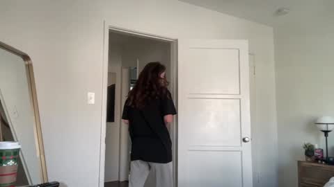 Snapshot of bloomyogi chatting on 11.08.25 Emma Bloom online show from 11.08.25