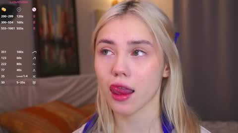 Adeline online show from 12.01.25