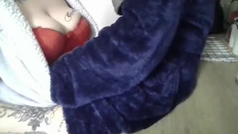 Snapshot of blue_eyed_couple_58 chatting on 11.16.25 blue eyed couple 58 online show from 11.16.25