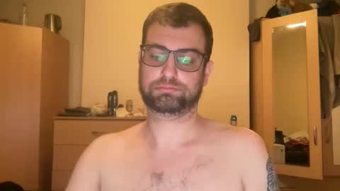 Snapshot of blue_eyes_85 chatting on 01.17.25 blue_eyes_85 online show from 01.17.25