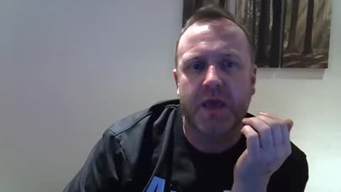 Snapshot of blue_eyes_paul chatting on 04.08.26 blue_eyes_paul online show from 04.08.26
