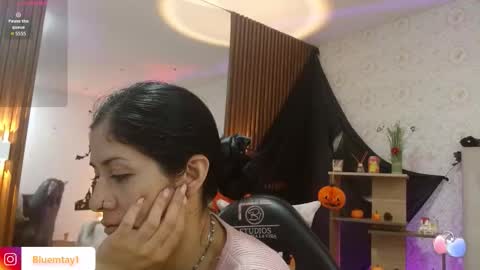 blue_tay1 online show from 10.31.25