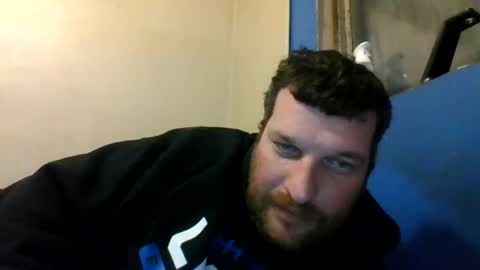 Snapshot of bluedemoneyes1986 chatting on 02.12.25 bluedemoneyes1986 online show from 02.12.25