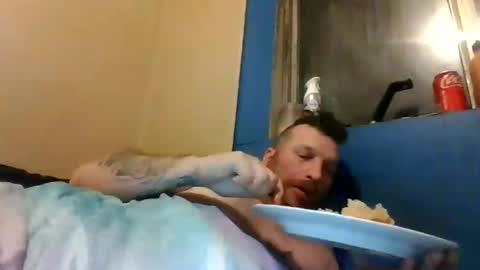 Snapshot of bluedemoneyes1986 chatting on 02.25.25 bluedemoneyes1986 online show from 02.25.25