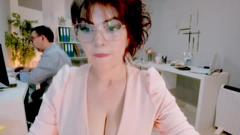 Snapshot of bluediamondsdreams chatting on 04.30.26 bluediamondsdreams online show from 04.30.26