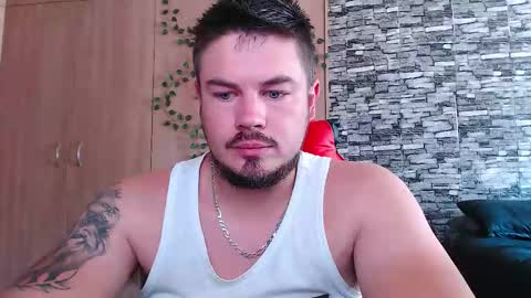 Snapshot of blueeyeboy0 chatting on 10.24.25 blueeyeboy0 online show from 10.24.25