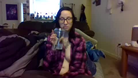 Snapshot of blueeyedbeauty1995 chatting on 11.07.25 Blueeyedbeauty online show from 11.07.25