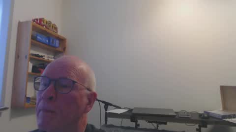 Snapshot of blueeyesn8 chatting on 02.12.25 blueeyesn8 online show from 02.12.25