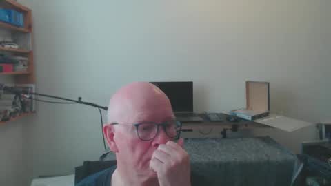 Snapshot of blueeyesn8 chatting on 02.17.25 blueeyesn8 online show from 02.17.25