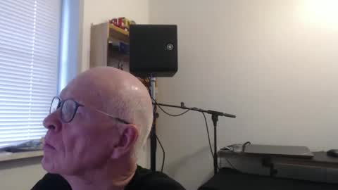 Snapshot of blueeyesn8 chatting on 10.29.25 blueeyesn8 online show from 10.29.25