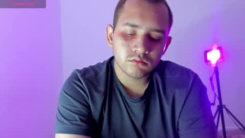 Snapshot of bluehsunny chatting on 10.27.25 alexander online show from 10.27.25