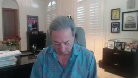 Snapshot of blueisles chatting on 12.23.24 blueisles online show from 12.23.24