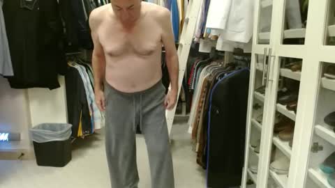 Snapshot of blueisles chatting on 12.31.24 blueisles online show from 12.31.24