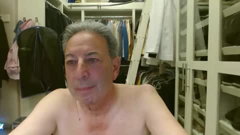 Snapshot of blueisles chatting on 02.11.25 blueisles online show from 02.11.25