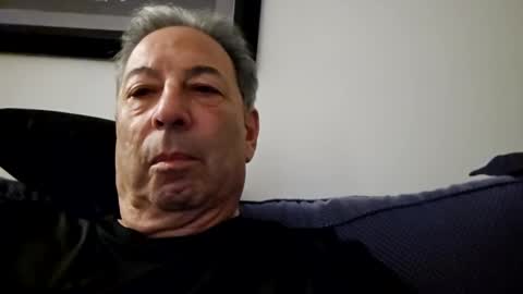 Snapshot of blueisles chatting on 02.18.25 blueisles online show from 02.18.25