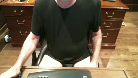 Snapshot of blueisles chatting on 09.26.25 blueisles online show from 09.26.25