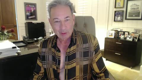 Snapshot of blueisles chatting on 10.05.25 blueisles online show from 10.05.25