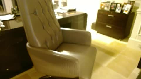 Snapshot of blueisles chatting on 10.20.25 blueisles online show from 10.20.25