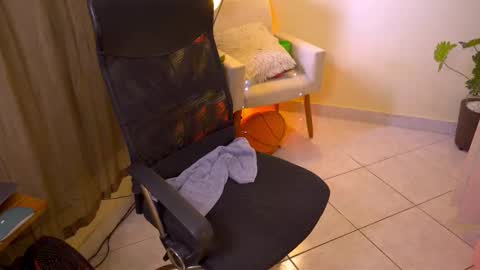 FLORAA online show from 11.18.25