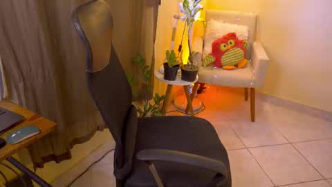 FLORAA online show from 01.12.26