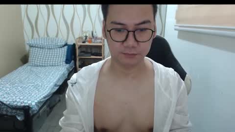 Andy Tan online show from 03.15.26