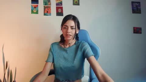 Snapshot of bluescorpioon chatting on 12.19.24 gley online show from 12.19.24