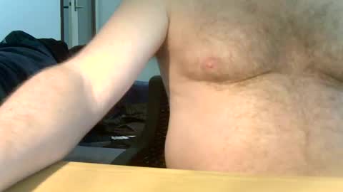 Snapshot of blundernew chatting on 01.08.25 blundernew online show from 01.08.25