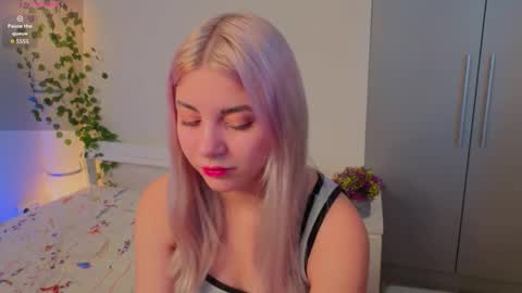 Snapshot of blushkitty chatting on 11.07.25 Chloe online show from 11.07.25