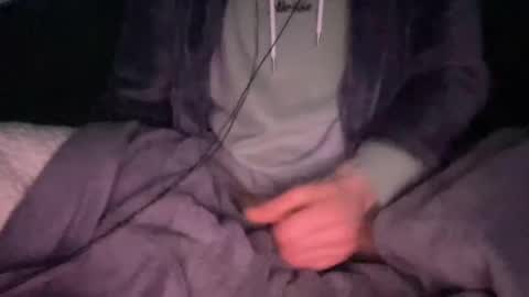 Snapshot of bluuuuuuub chatting on 01.01.25 bluuuuuuub online show from 01.01.25